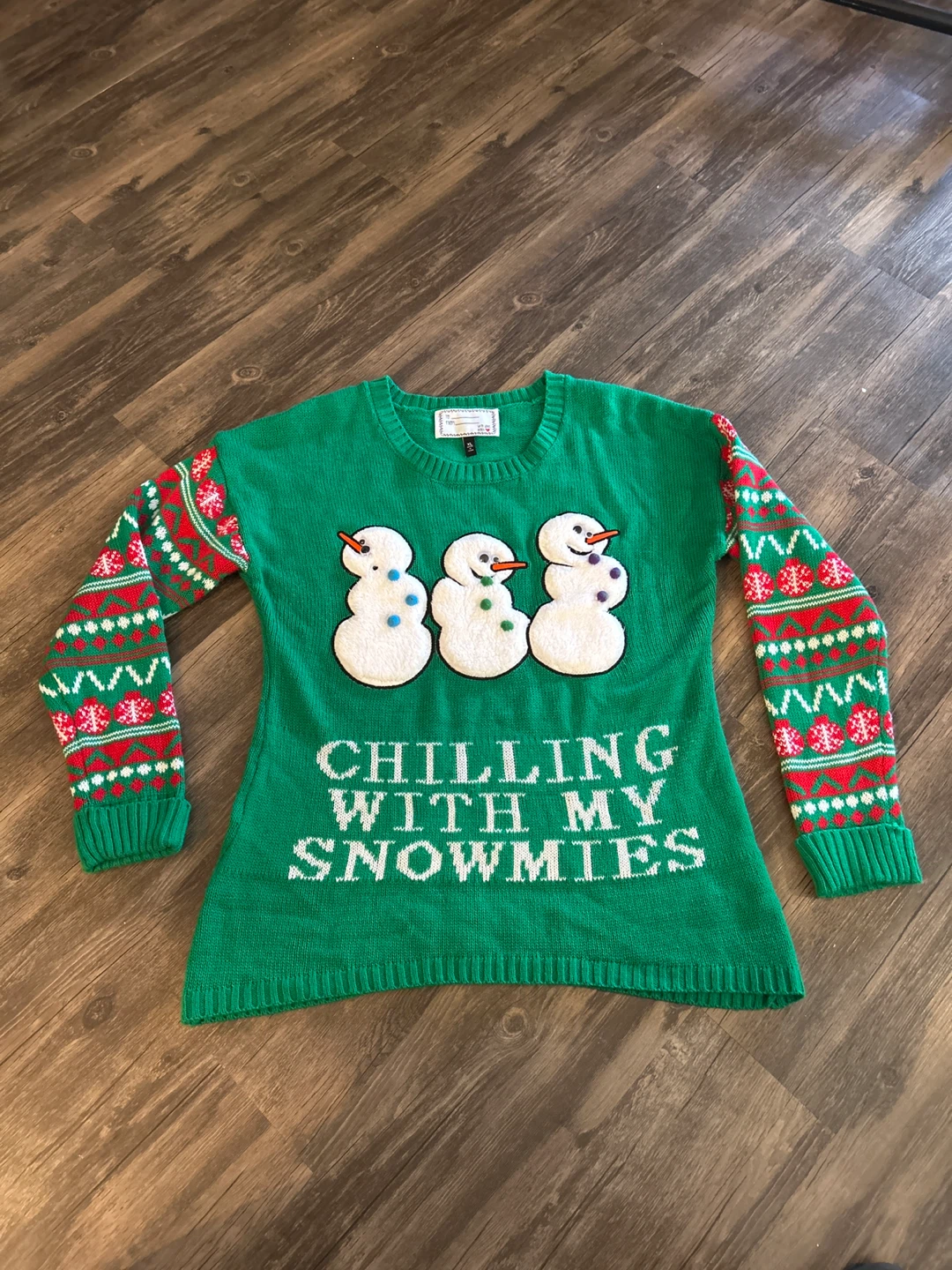 Green XL Christmas 🎄 Sweater - "Chilling With My Snowmies"