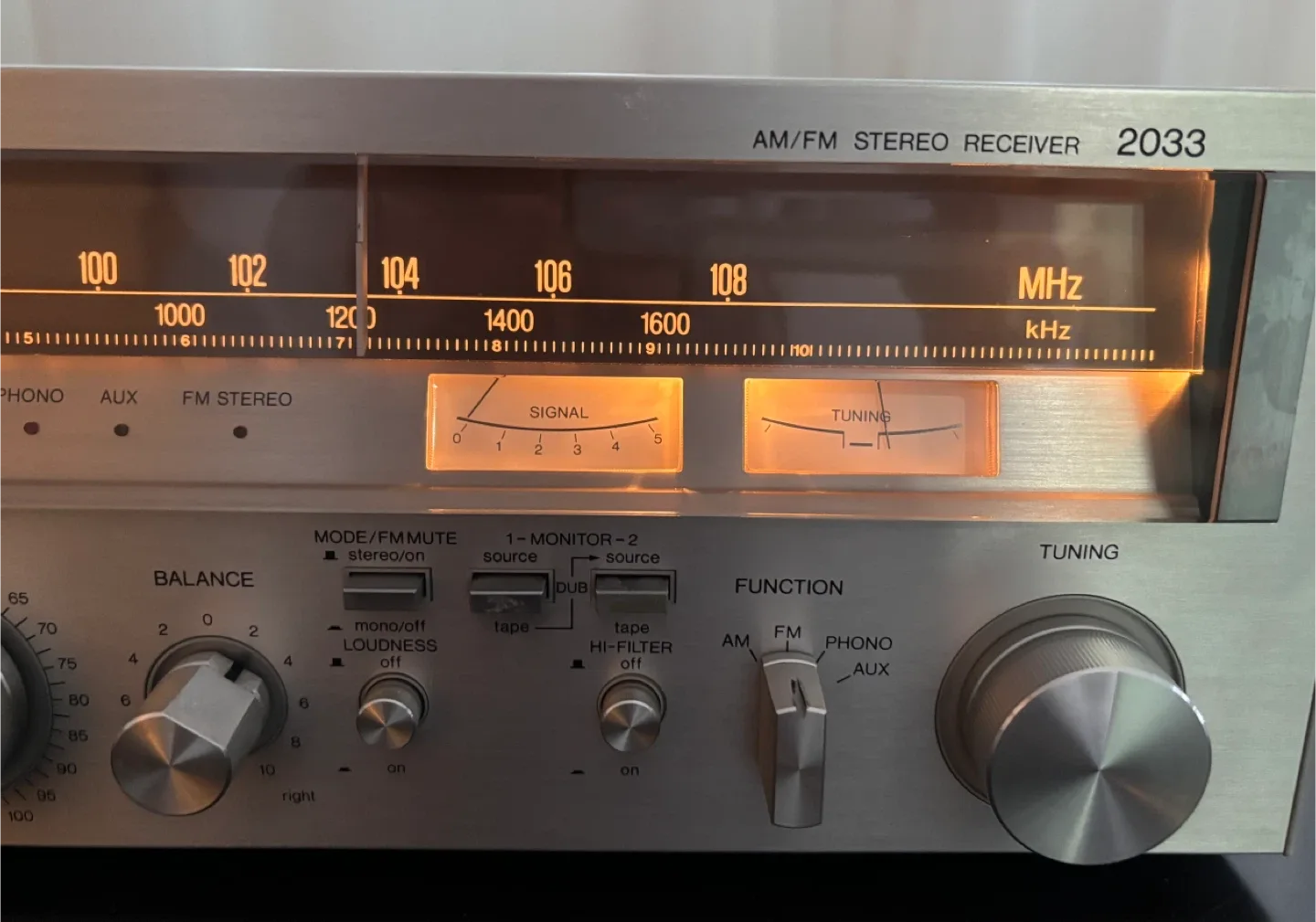 Vintage Sanyo 2033 AM/FM Stereo Receiver image indicator(4)