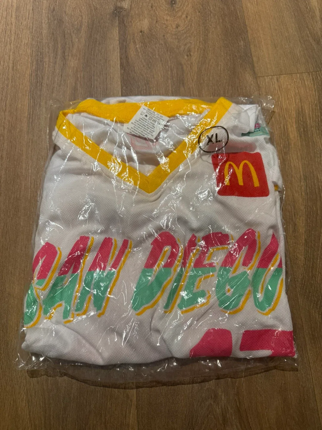 McDonald's San Diego Padres Machado #13 Jersey XL image indicator(3)