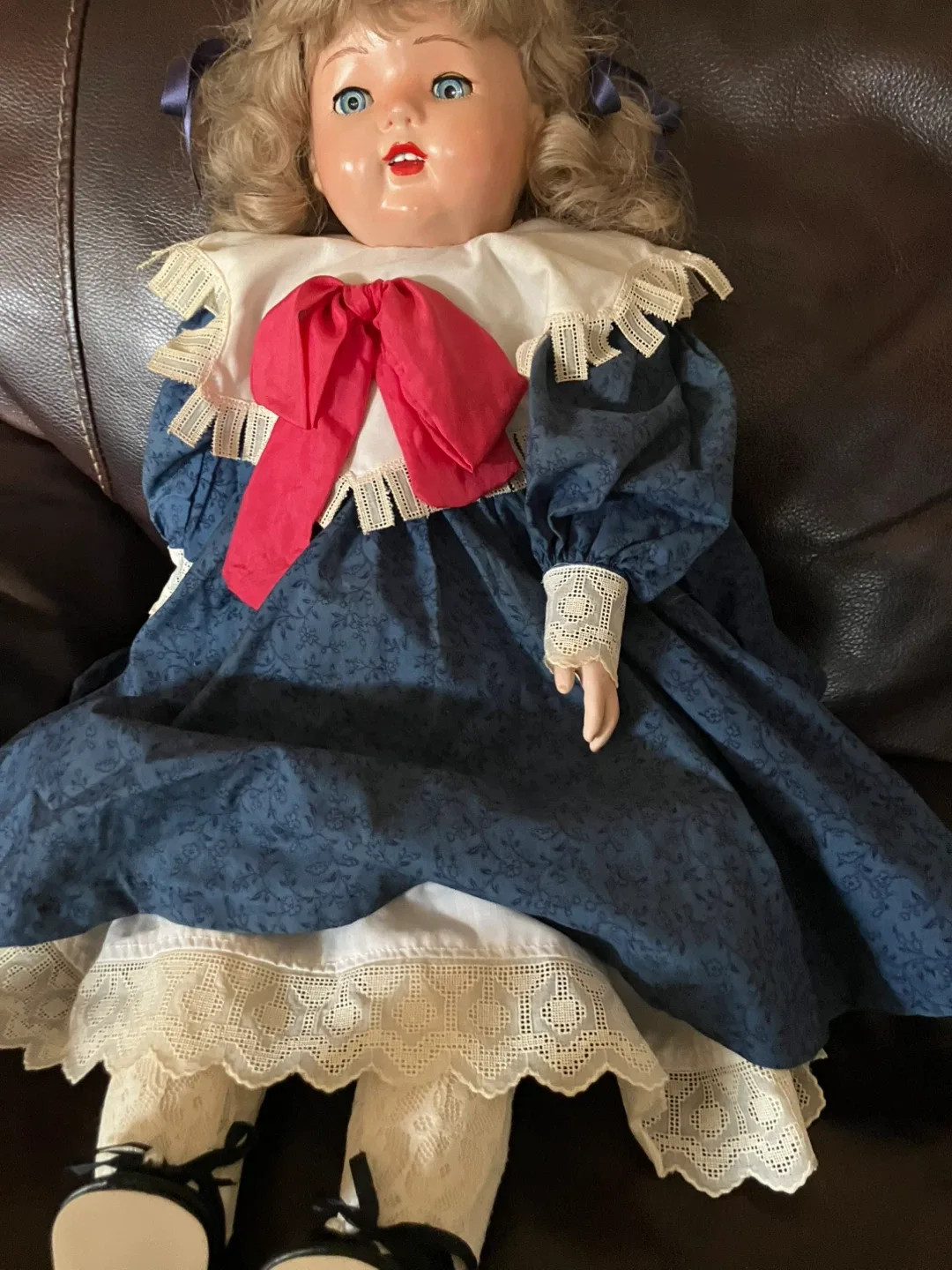 Antique Doll with Blue Dress image indicator(7)