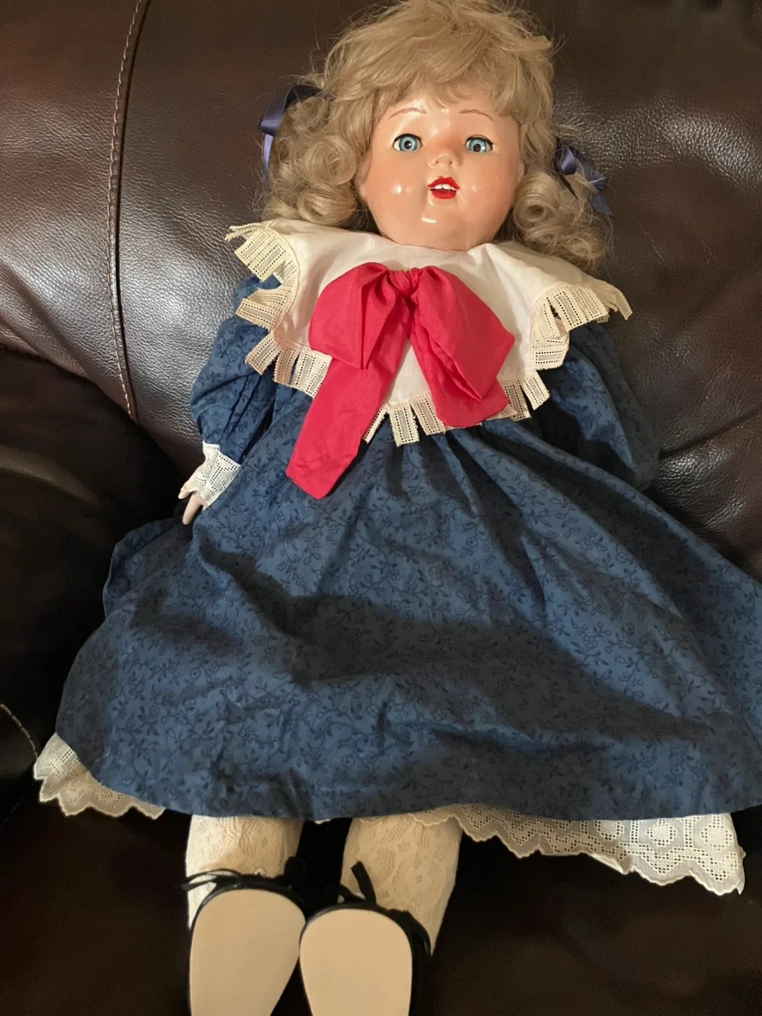 Antique Doll with Blue Dress image indicator(4)