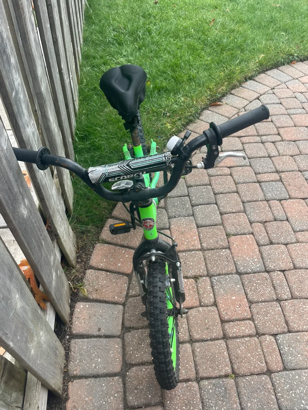 Schwinn 16-inch Kids' Bike - Green image indicator(3)