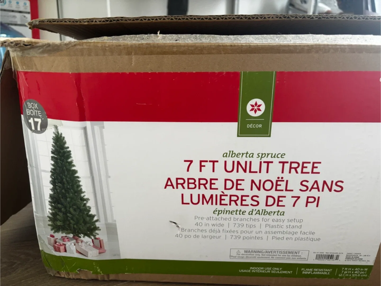 7 FT Alberta Spruce Unlit Christmas Tree image indicator(3)
