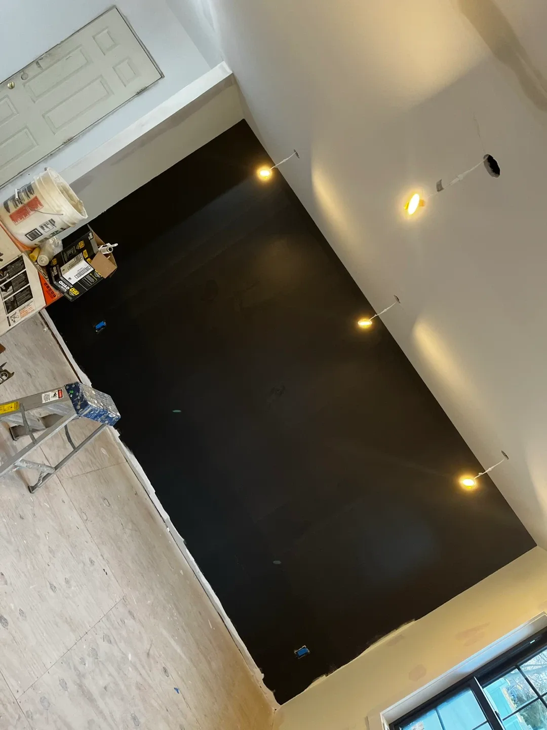 Spacke drywall paint