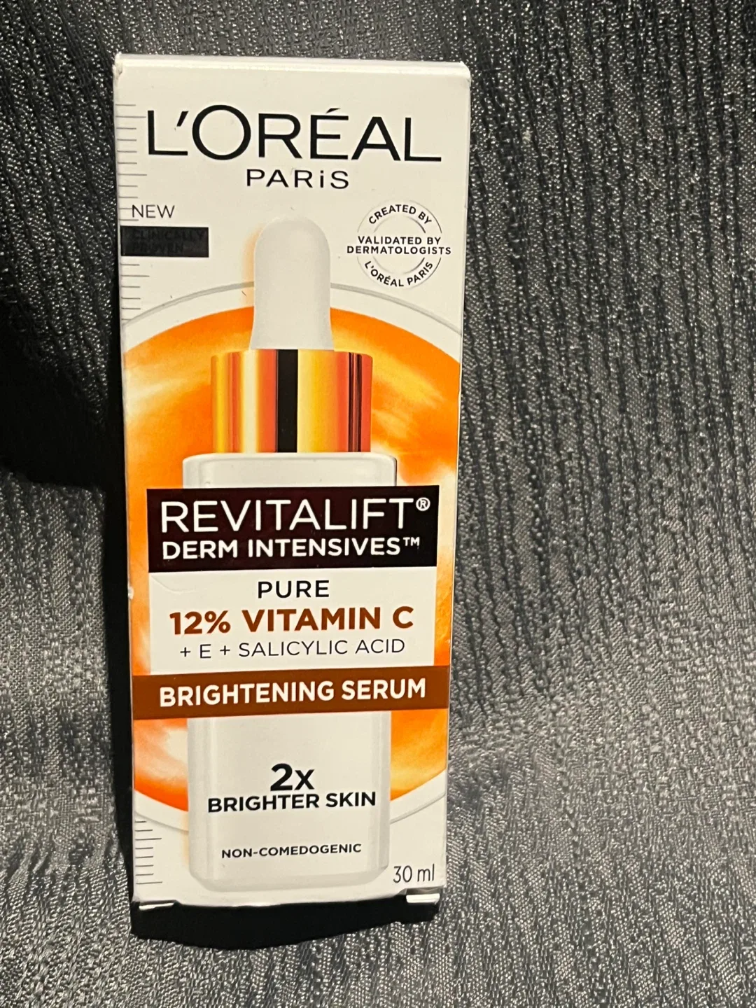 L'Oreal Revitalift 12% Vitamin C Brightening Serum