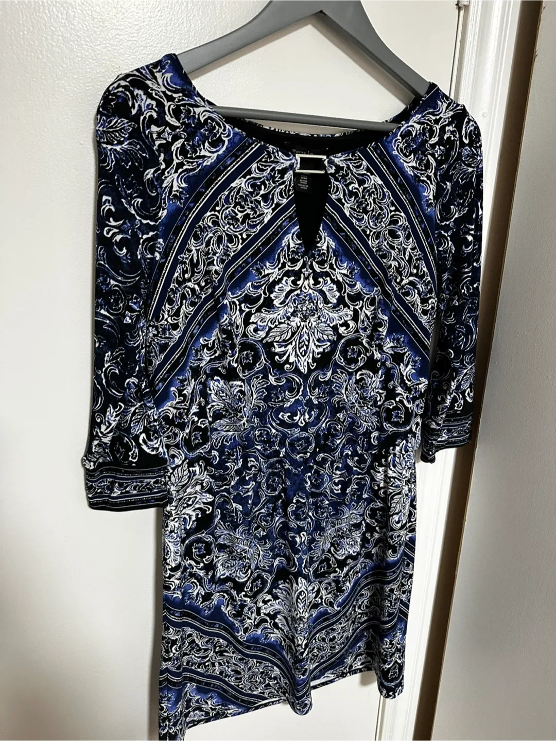 White House Black Market Dress - Size S image indicator(2)
