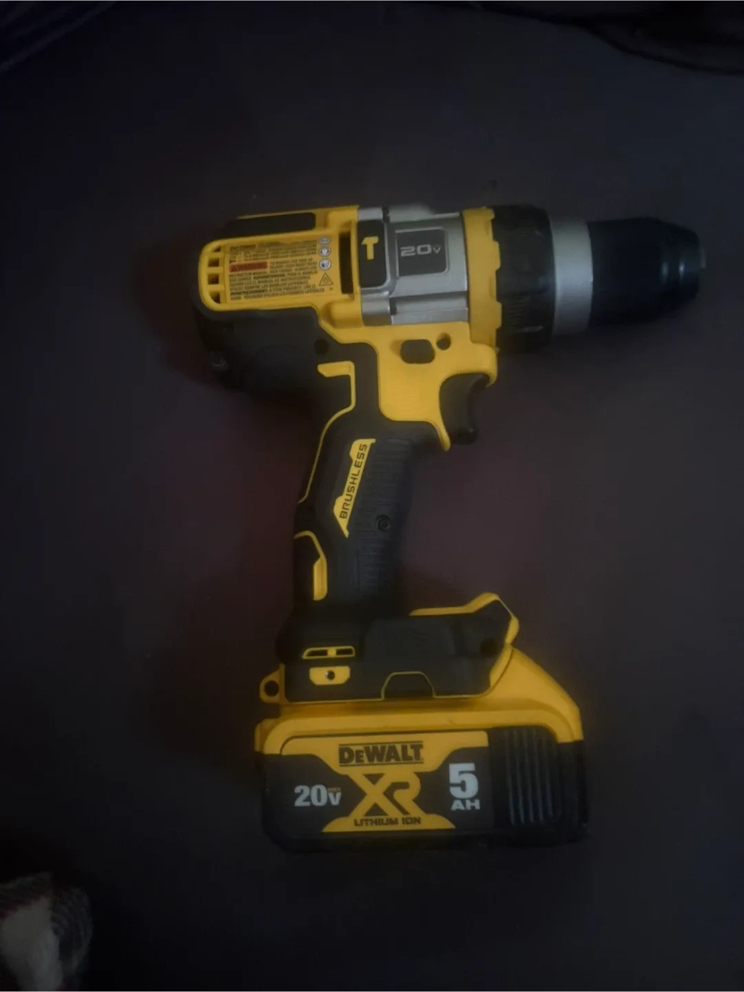DeWalt 20V XR Brushless Hammer Drill with Battery image indicator(2)