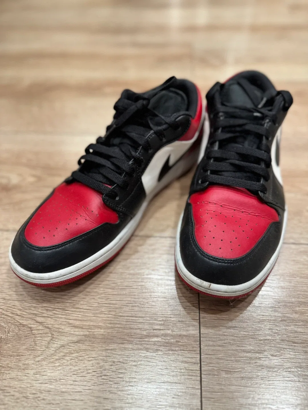 Nike Air Jordan 1 Low Red/Black image indicator(5)