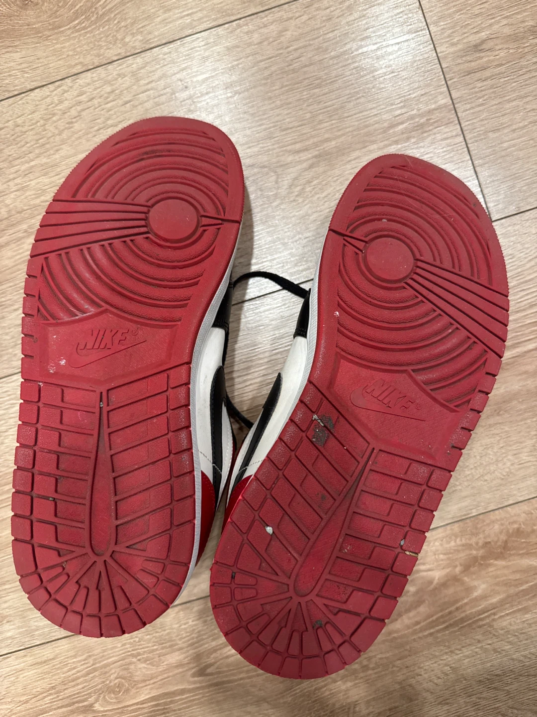 Nike Air Jordan 1 Low Red/Black - photo 2