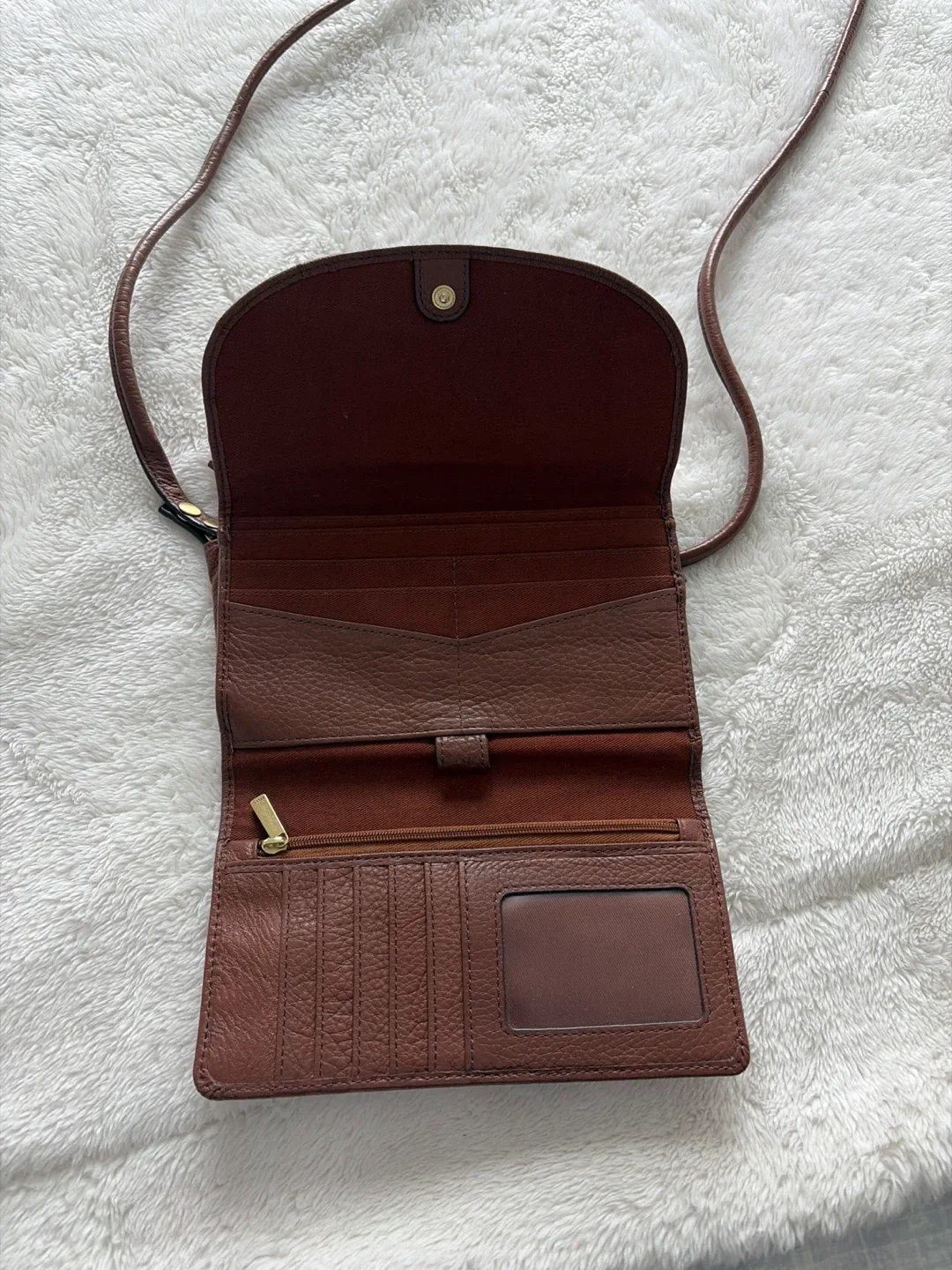Fossil Brown Leather Crossbody Wallet image indicator(2)