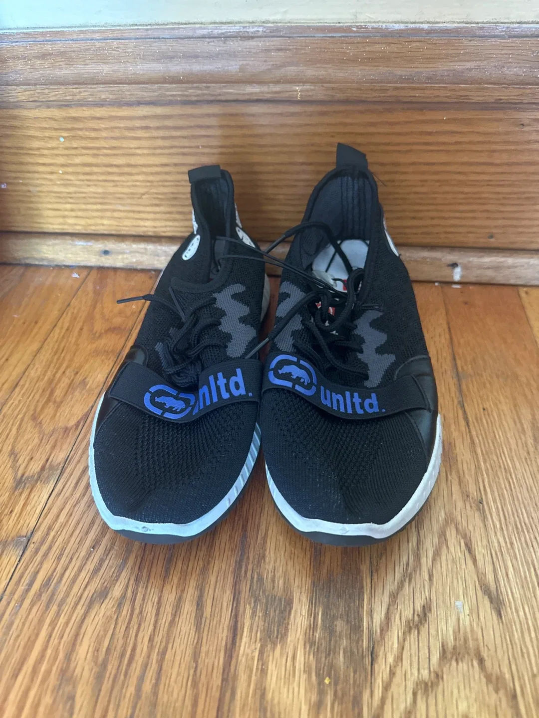 Ecko Unltd. Black Sneakers