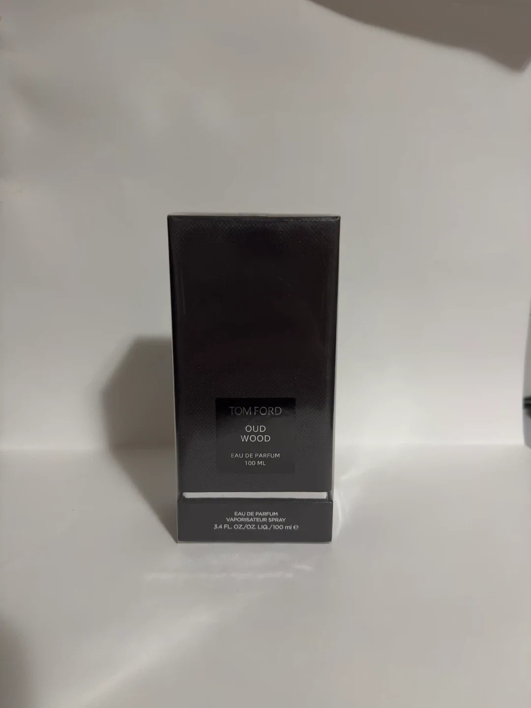 Men’s fragrance image indicator(5)