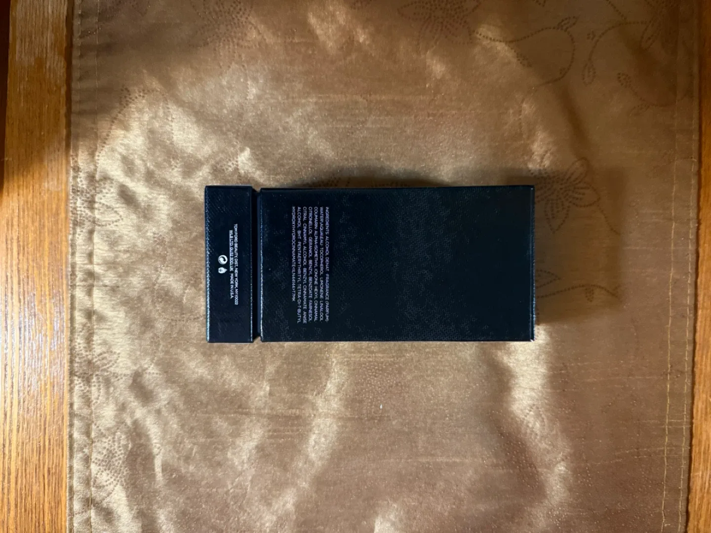 Men’s fragrance image indicator(8)