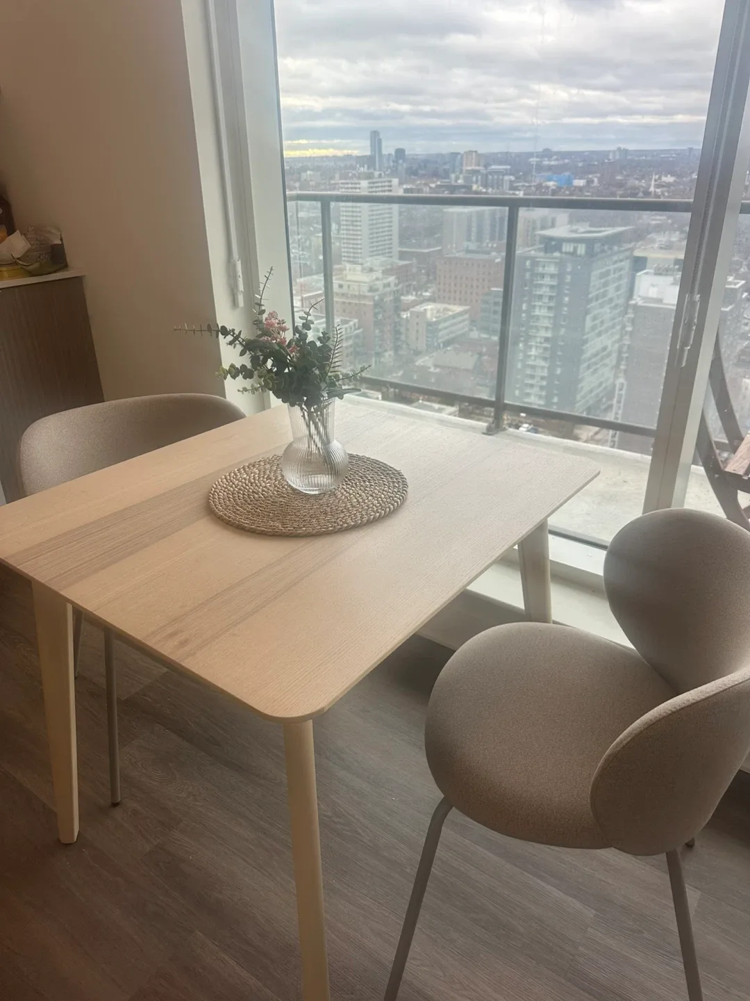 IKEA KRYLBO 2 Chair, Tonerud Dark Beige & LISABO Table image indicator(5)