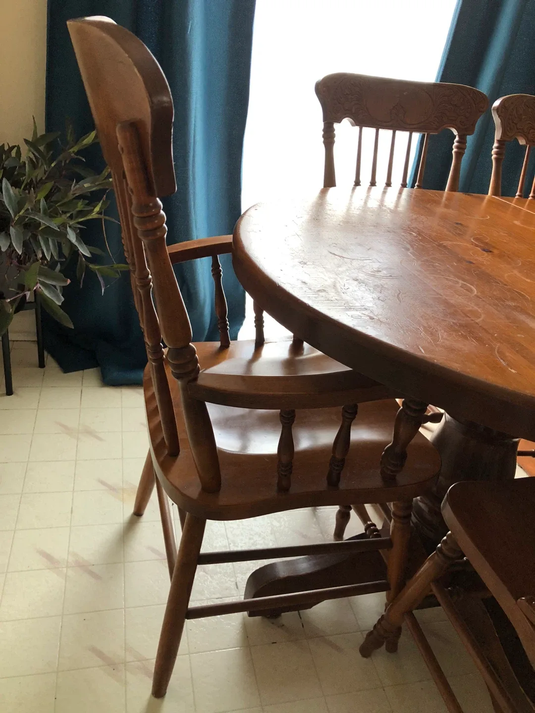 Wood Dining Table with 6 Chairs image indicator(5)