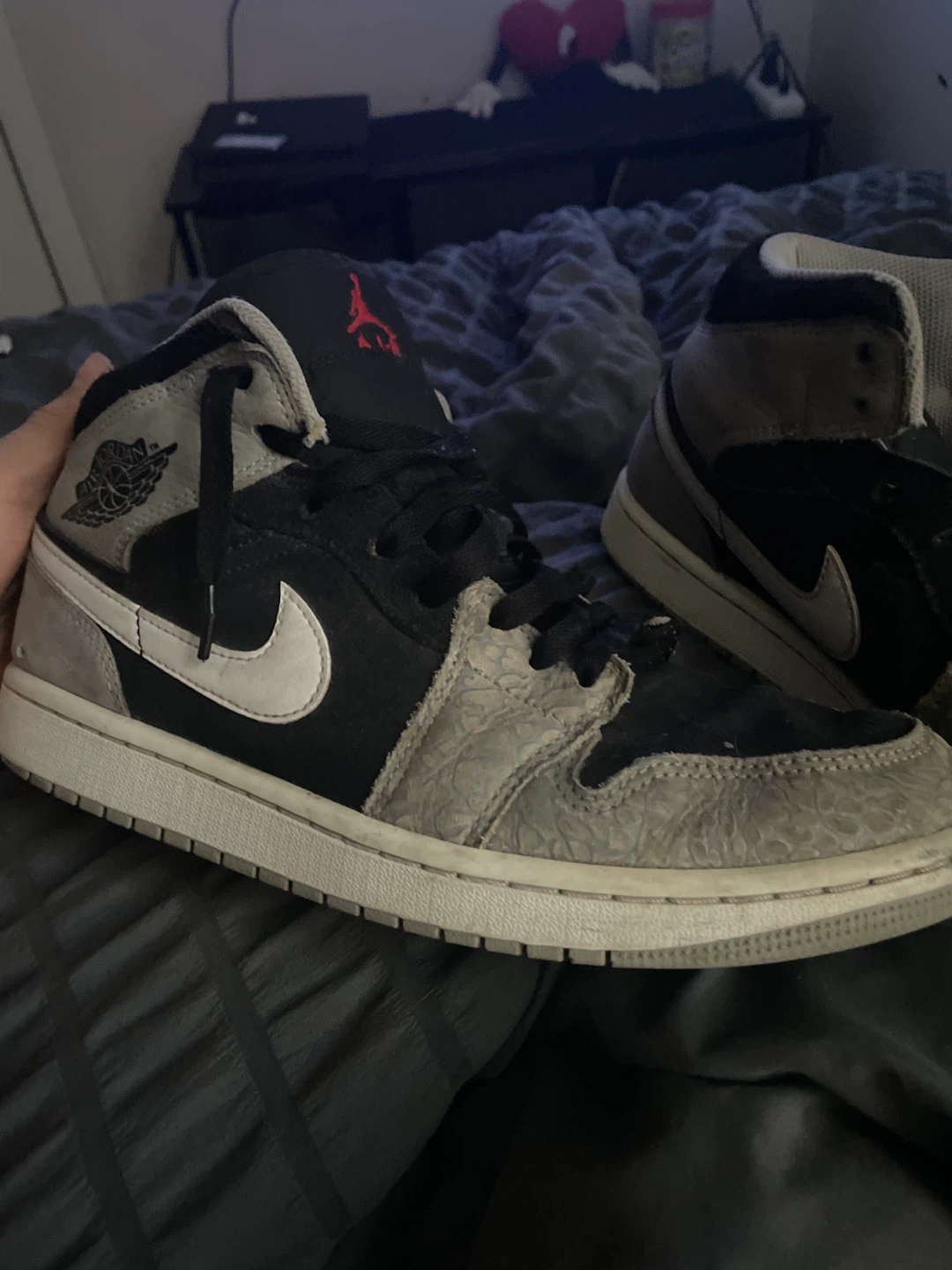 Air Jordan 1 Mid Elephant Print Size 9