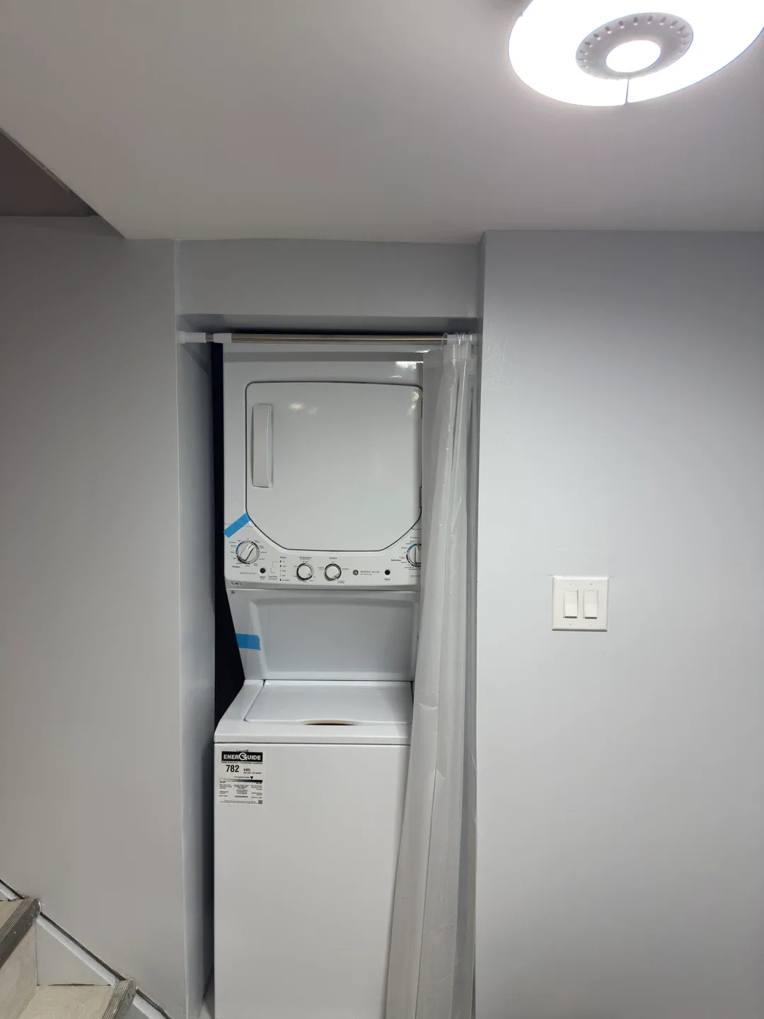 PRIVATE ROOM FOR RENT - Newly renovated image indicator(5)