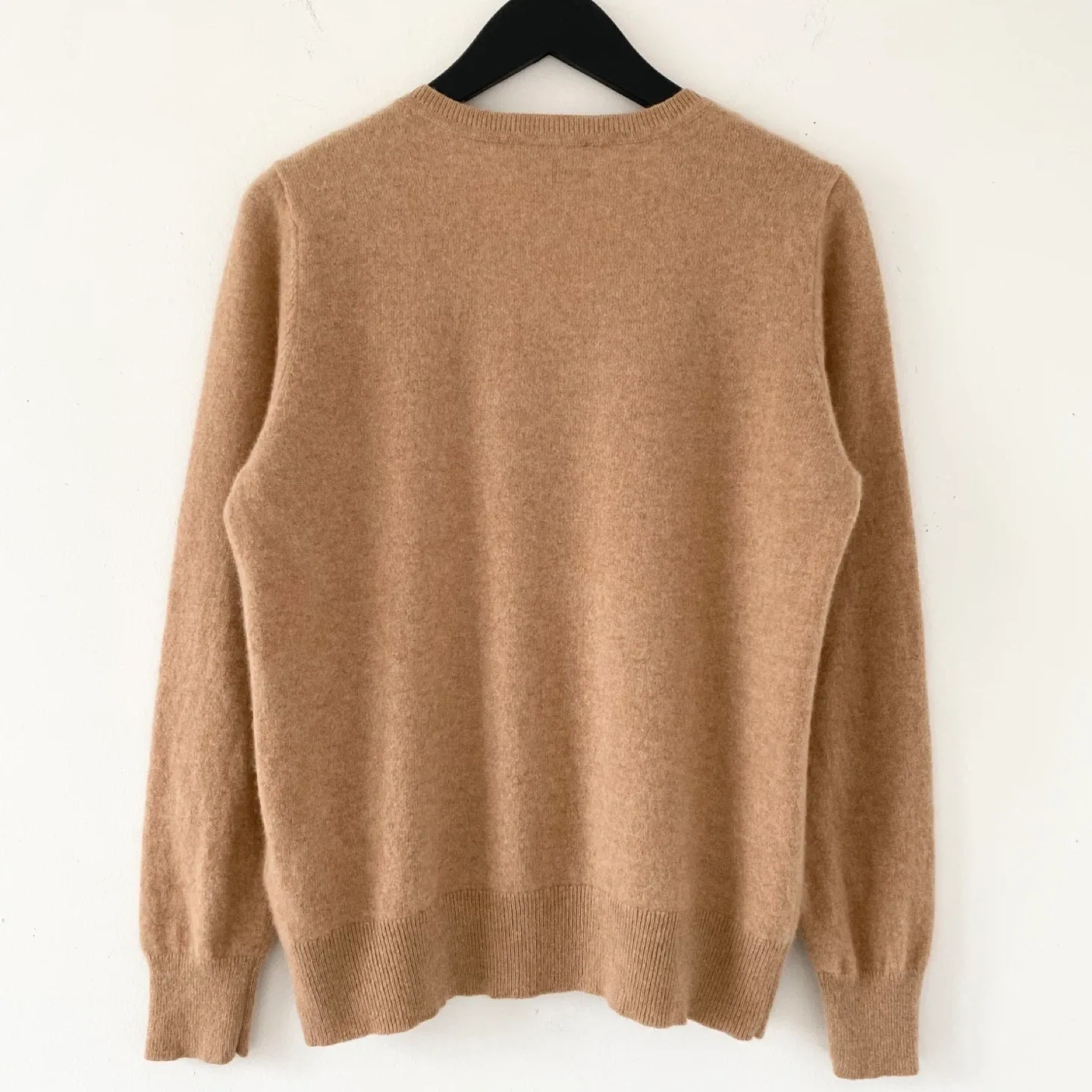 NYDJ 100% Cashmere Classic V-Neck Sweater image indicator(2)