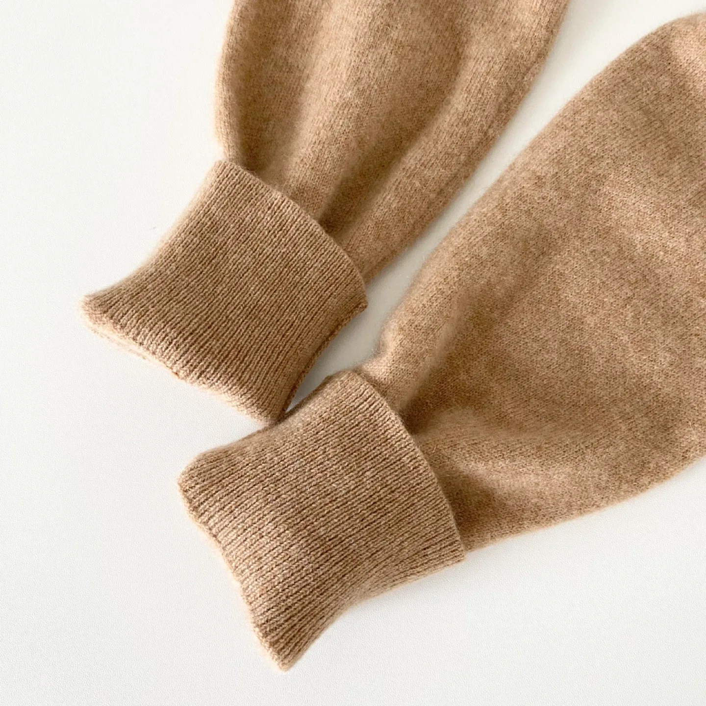 NYDJ 100% Cashmere Classic V-Neck Sweater image indicator(5)