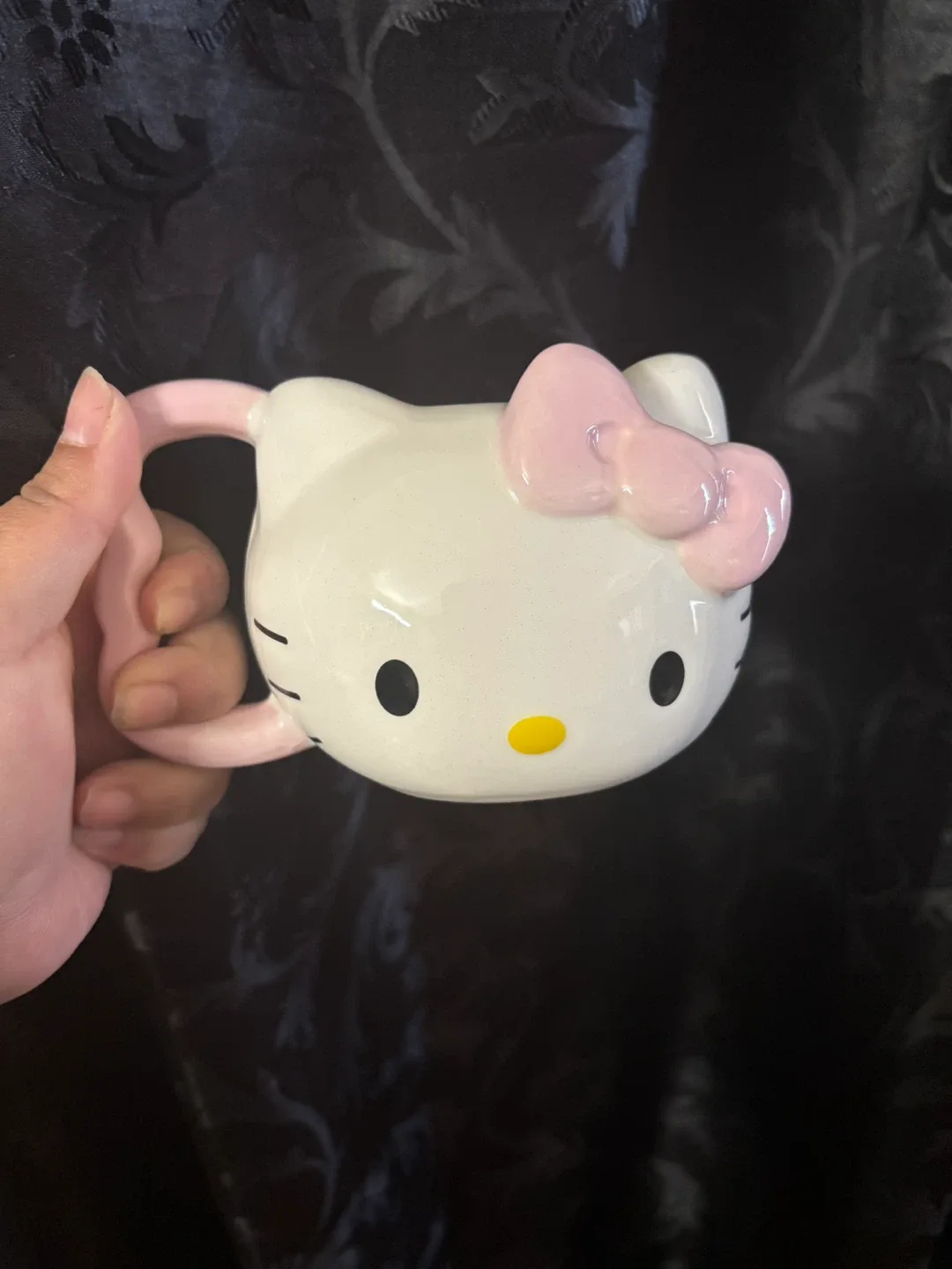 Hello Kitty Mug $18 image indicator(2)