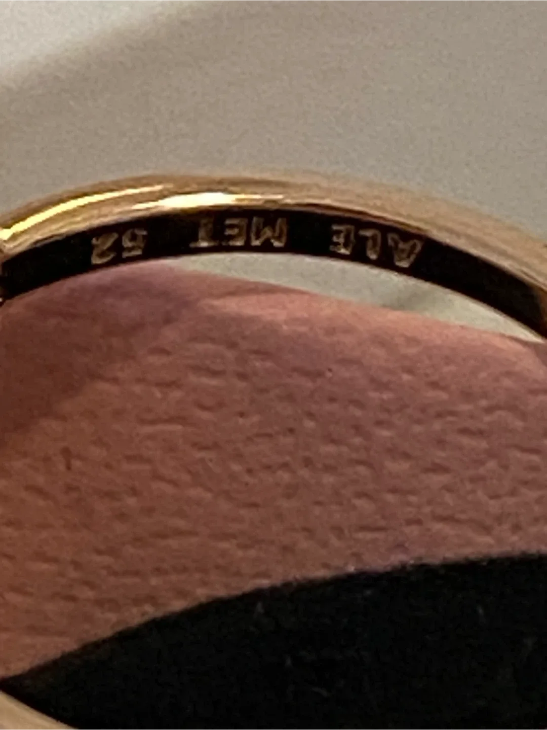 PRACTICALLY NEW- PANDORA Purple Solitaire Rose image indicator(5)