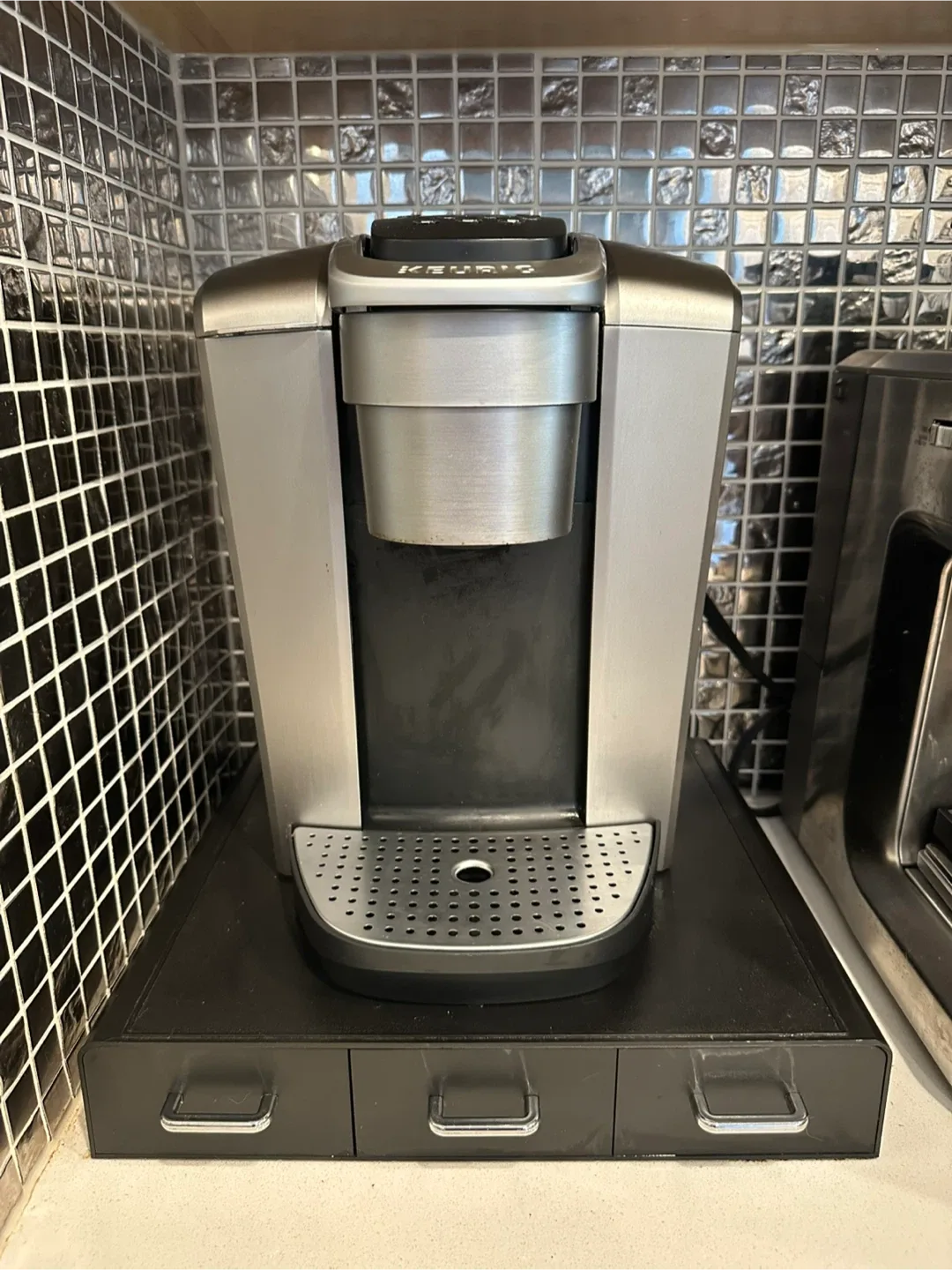 Keurig Coffee Maker with pod stand