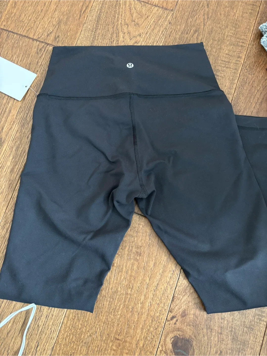 lululemon Wunder Under 25” image indicator(3)