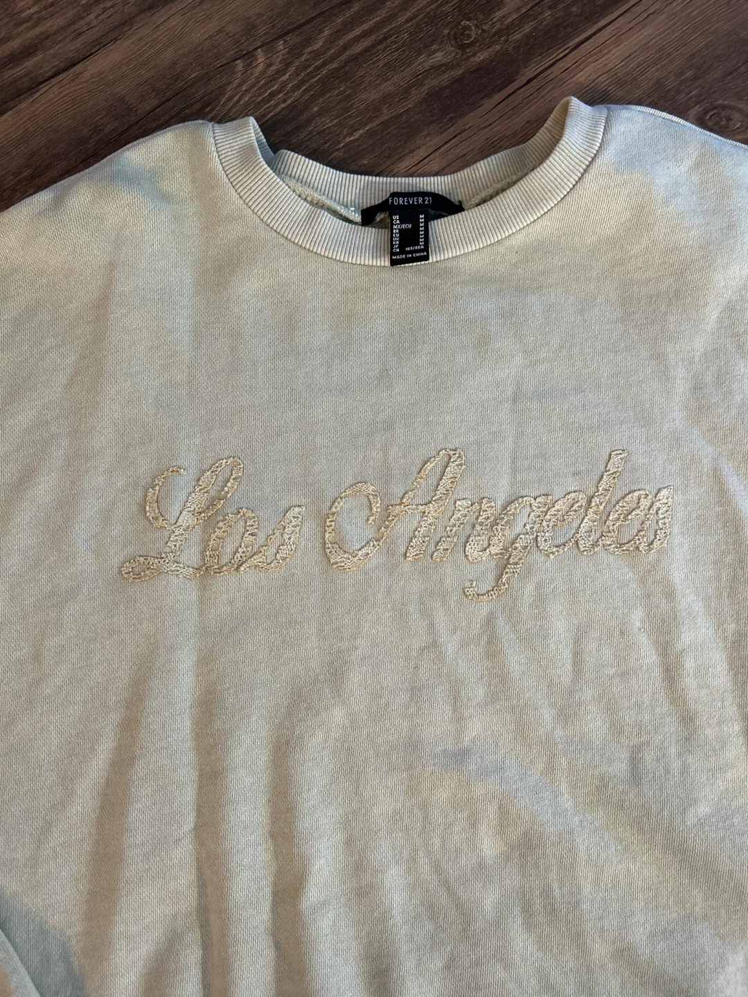 Forever 21 Los Angeles Sweatshirt - Size M - photo 2