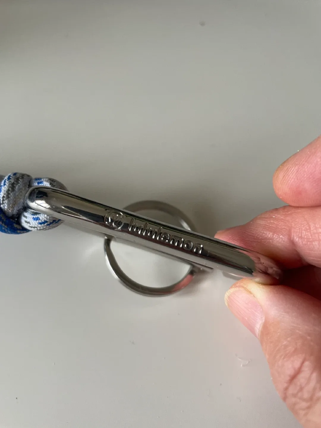 Lululemon Keychain image indicator(2)