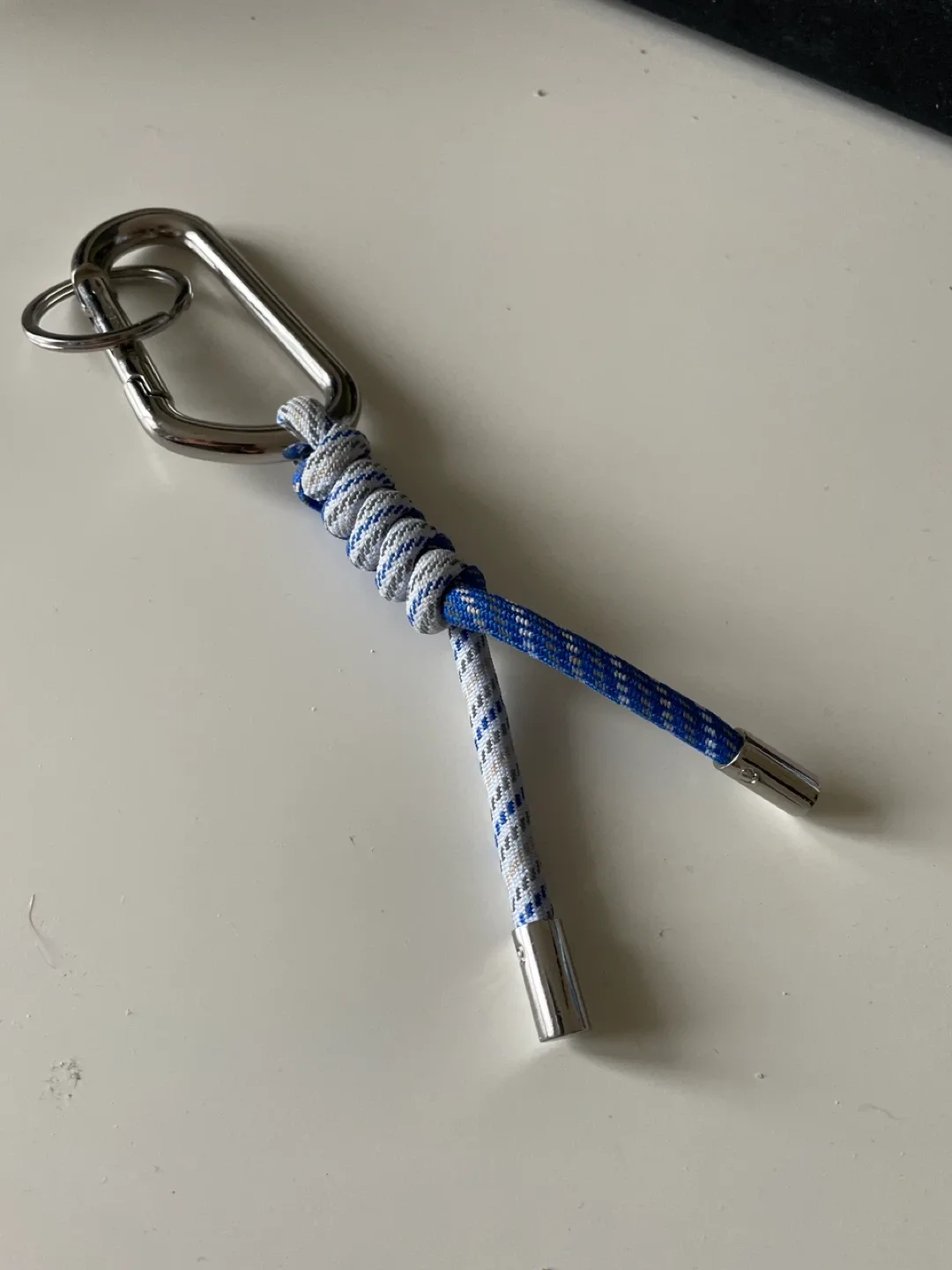 Lululemon Keychain image indicator(3)