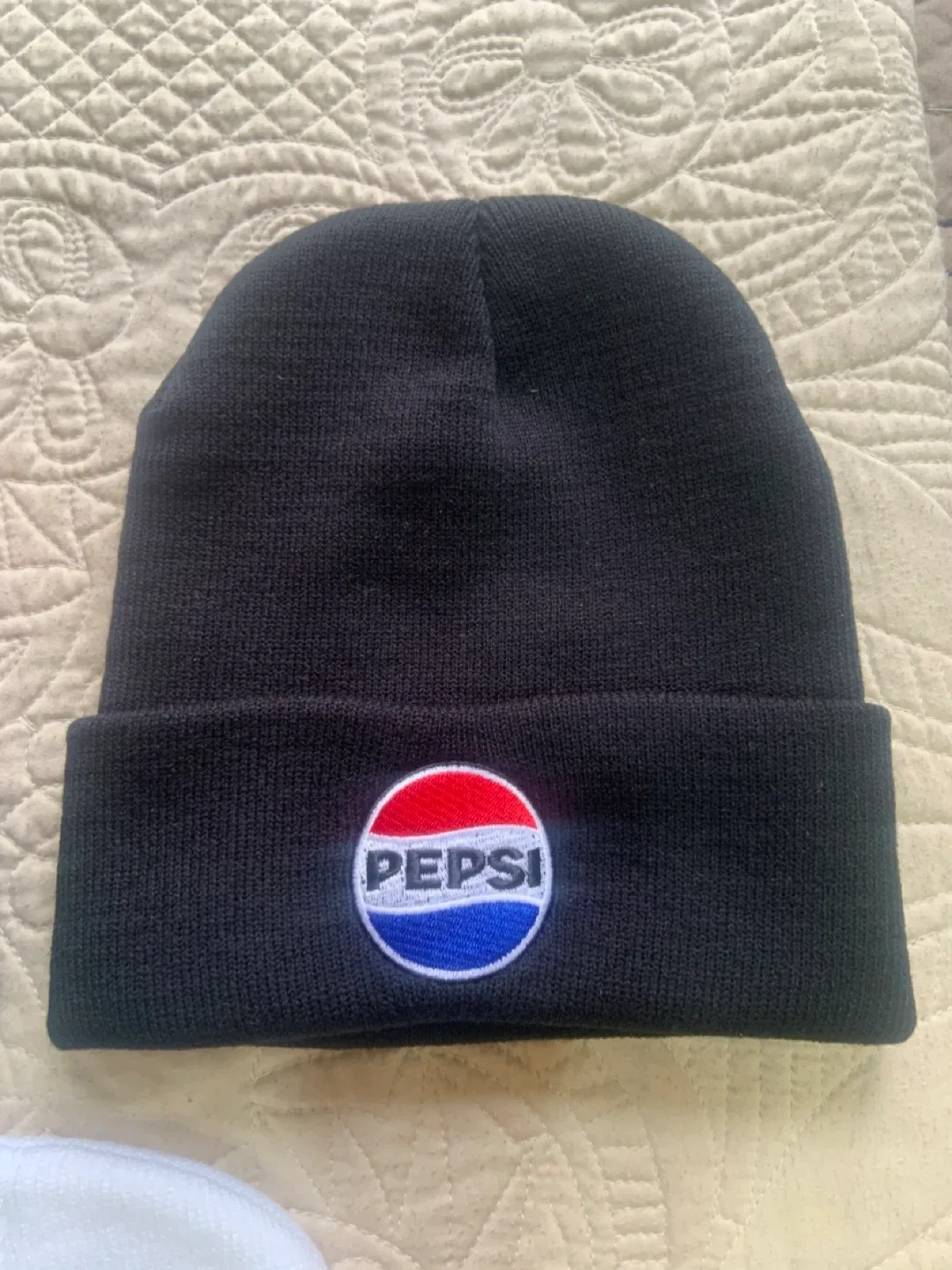 NEW BEANIE HATS•TOQUES ! UNISEX ! image indicator(3)