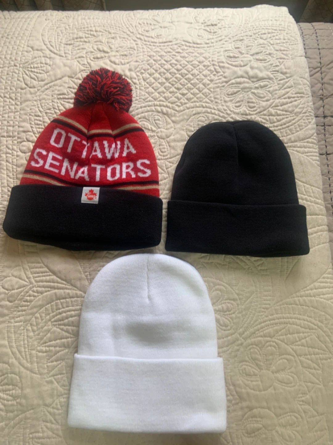 NEW BEANIE HATS•TOQUES ! UNISEX ! - photo 5