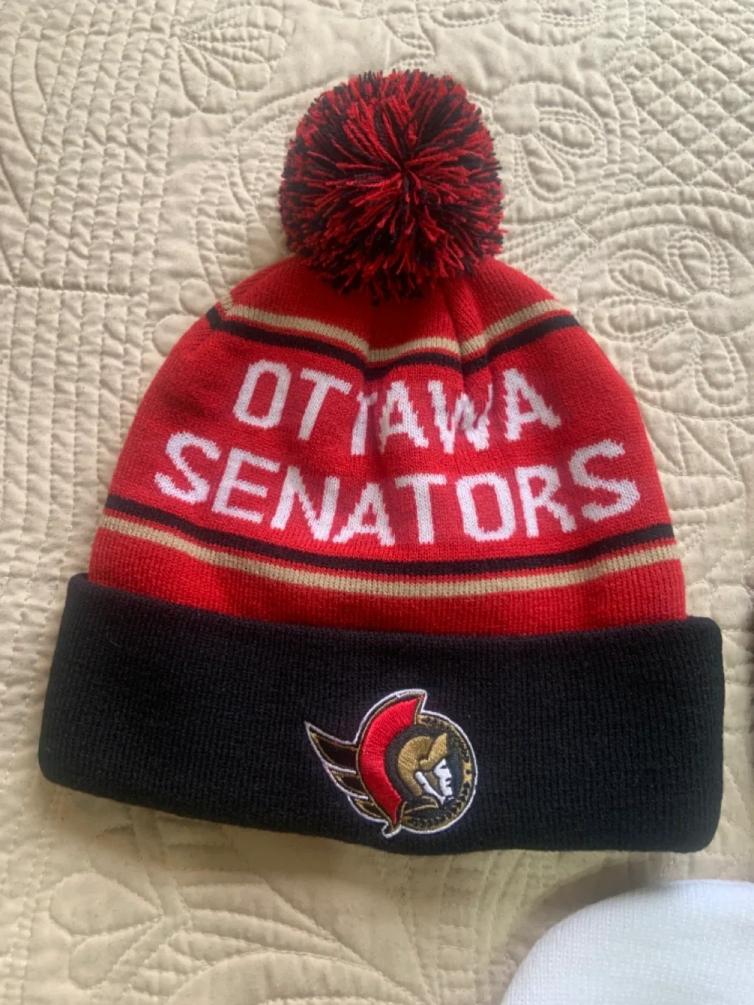 NEW BEANIE HATS•TOQUES ! UNISEX ! image indicator(2)