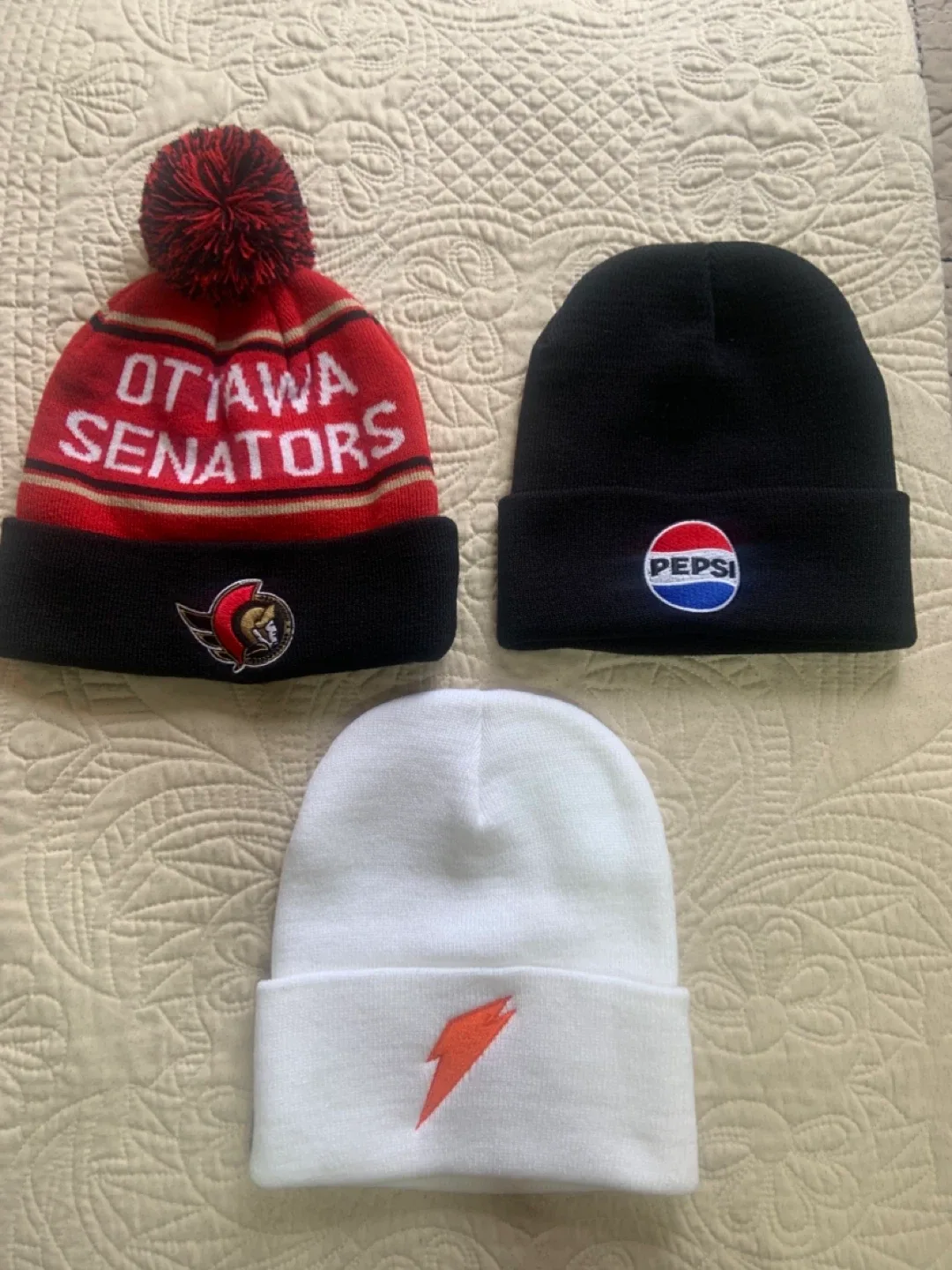 NEW BEANIE HATS•TOQUES ! UNISEX !