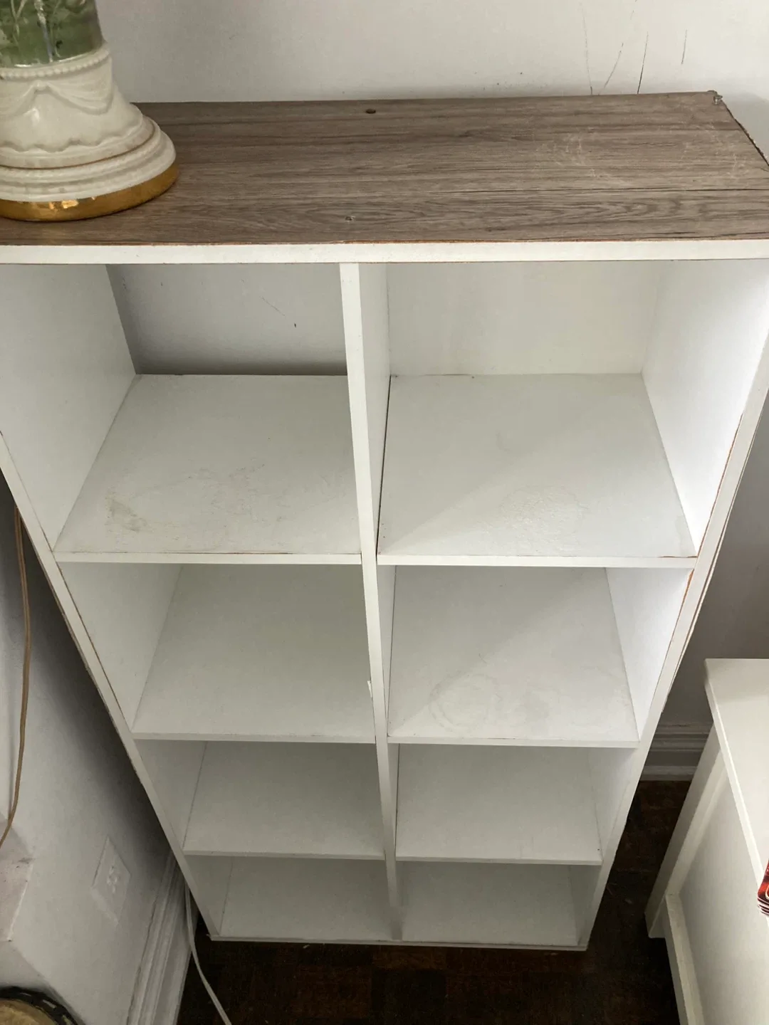 White 8-Cube Storage Shelf Unit image indicator(5)