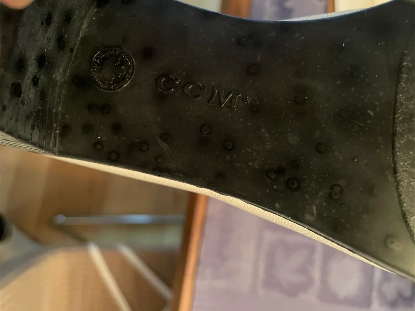 CCM Figure Skates - Size 7 image indicator(3)