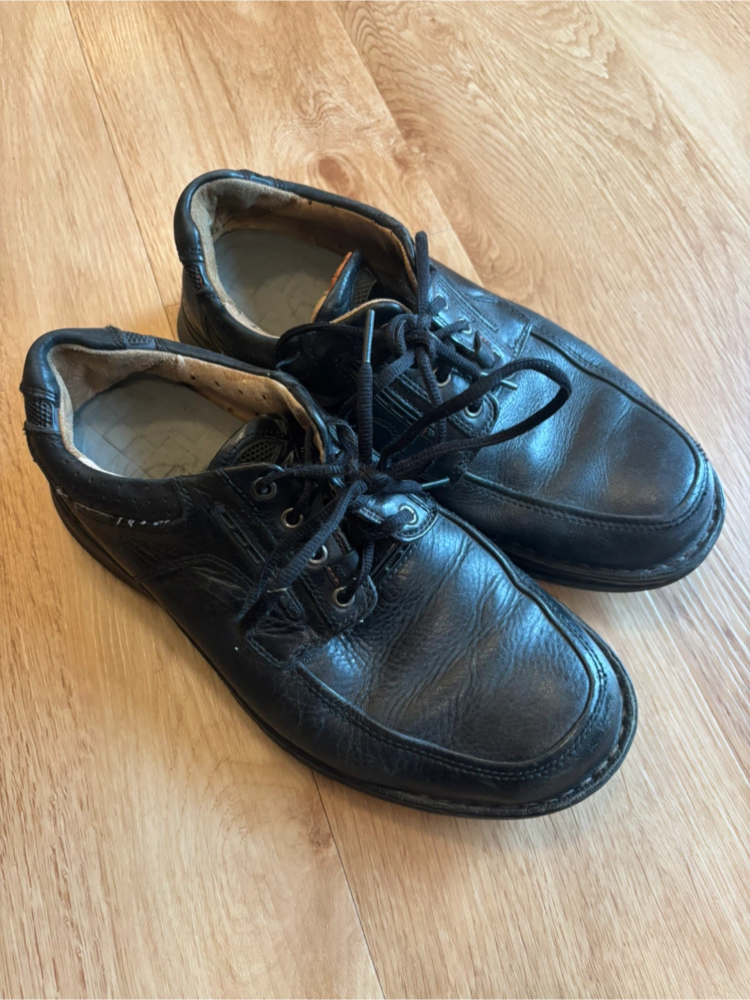 Men’s Black Leather Shoes Size 8W