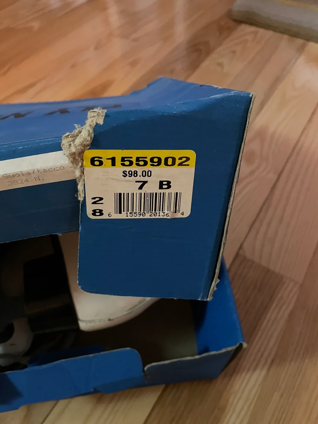 CCM Figure Skates - Size 7 image indicator(4)