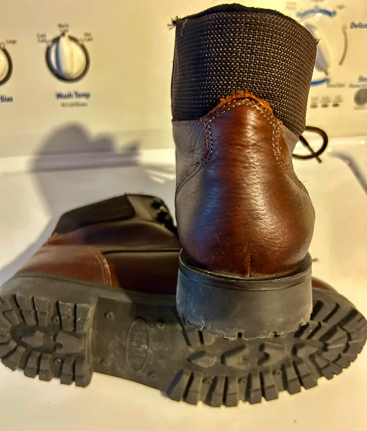 Men’s Dress Brown Leather Boots Size 8.5 image indicator(3)