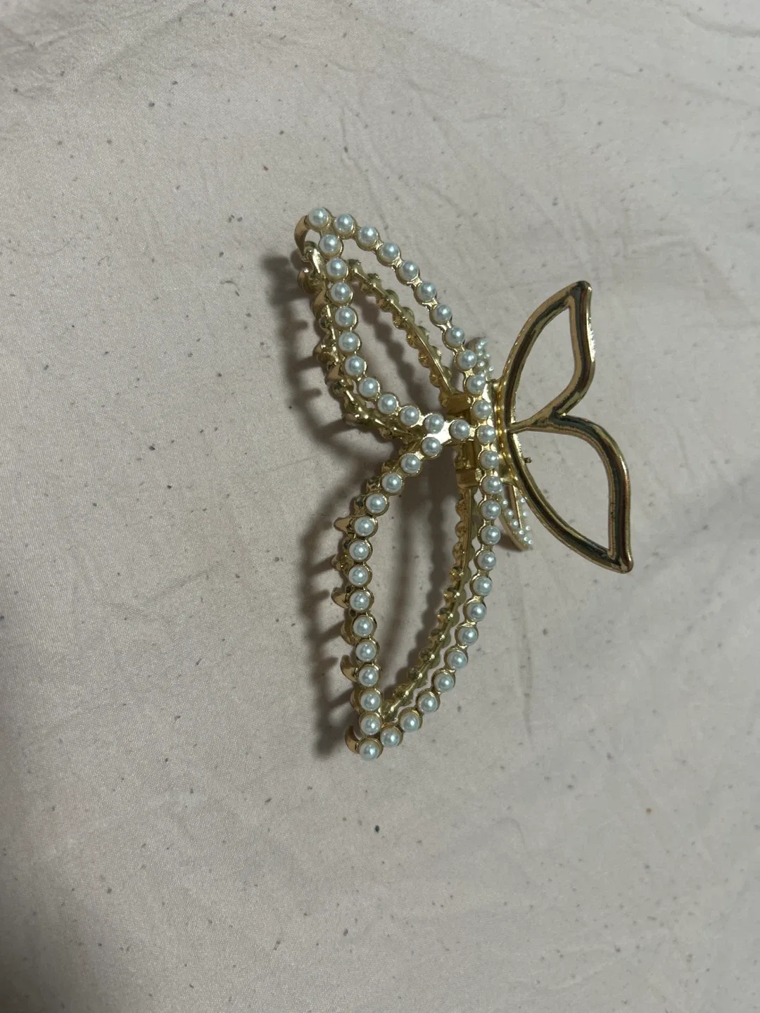 Butterfly Pearl Hair Claw Clip - Gold