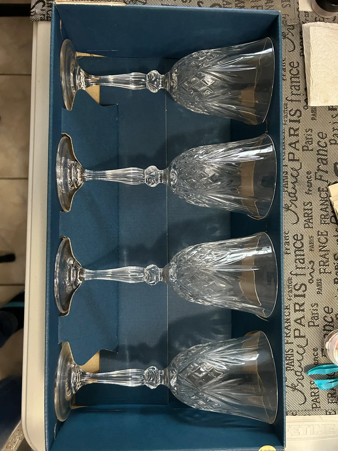 Overture 4 Large Wine Glasses - New in Box!