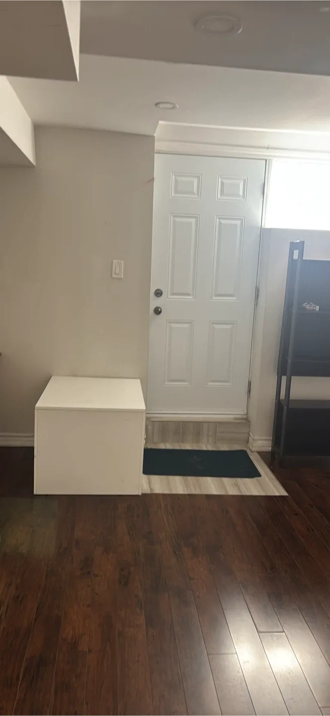 One bedroom basement apartment image indicator(6)