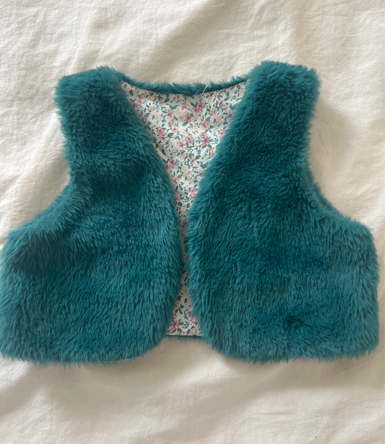 Girls Faux Fur Vest - Teal  XS 4yrs - photo 3