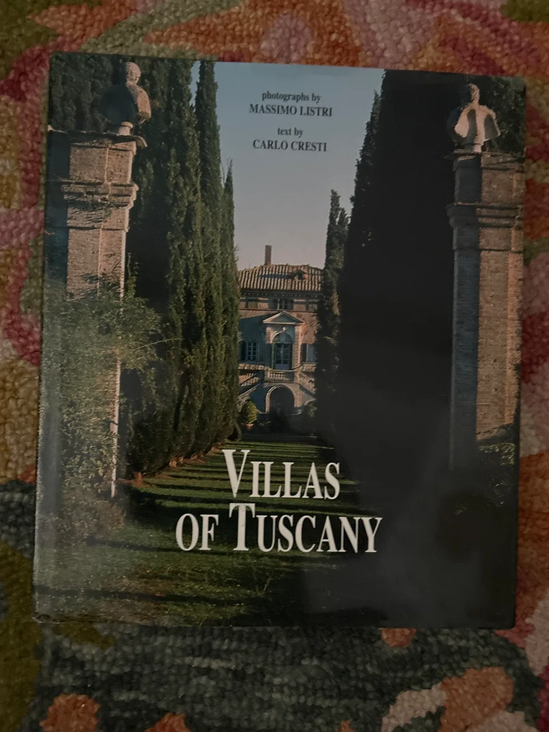 Coffee Table Book: Villas of Tuscany Book
