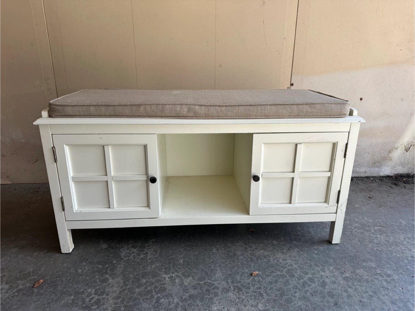 Entryway Storage Bench with Cushion