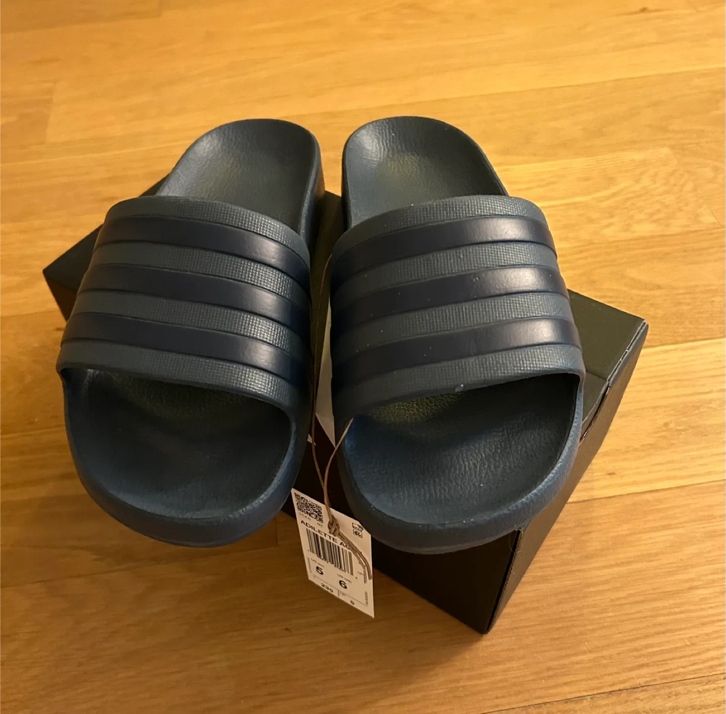 Adidas Adilette Aqua Slides