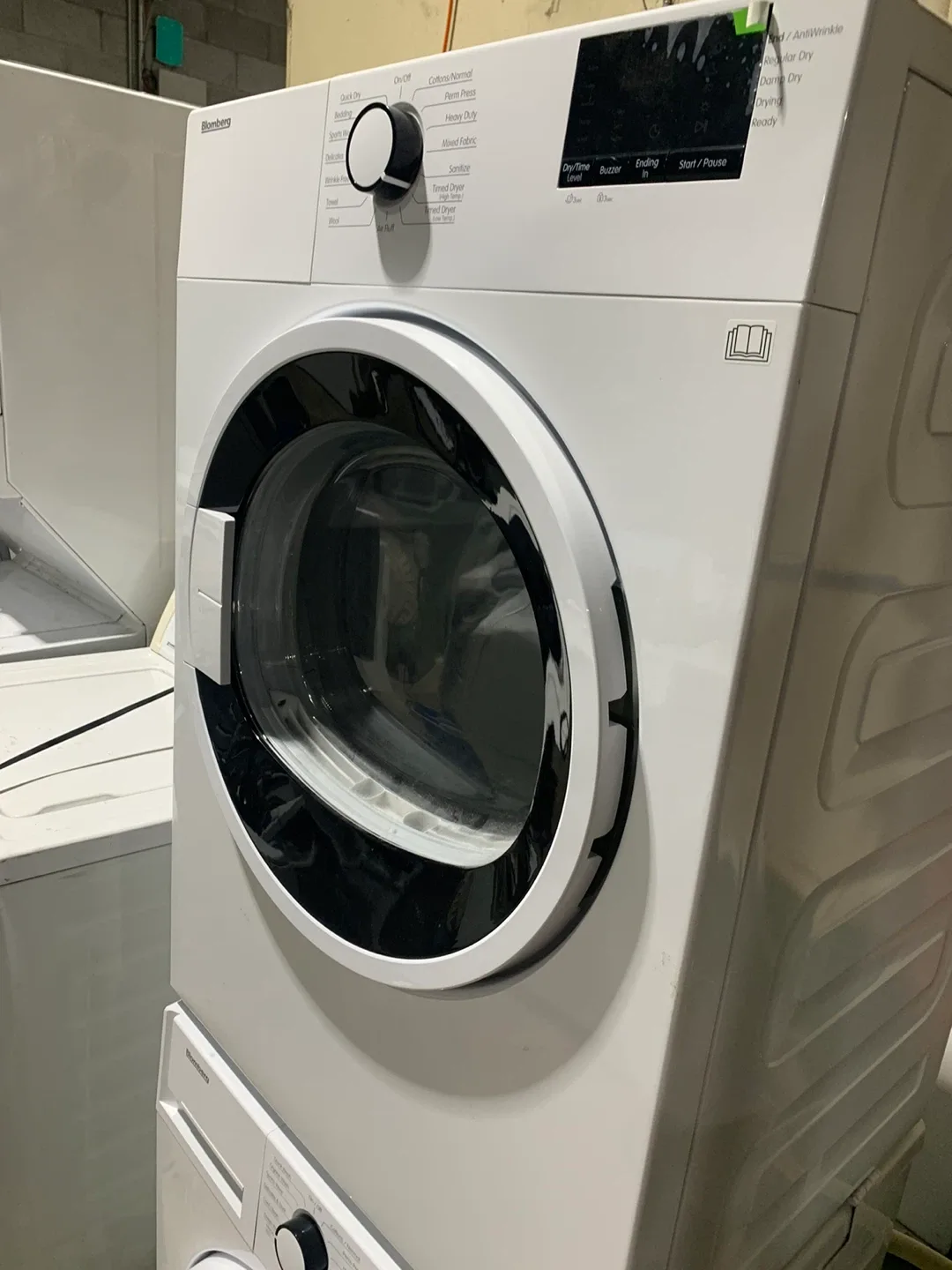 Blomberg Washer and dryer set only 650/-