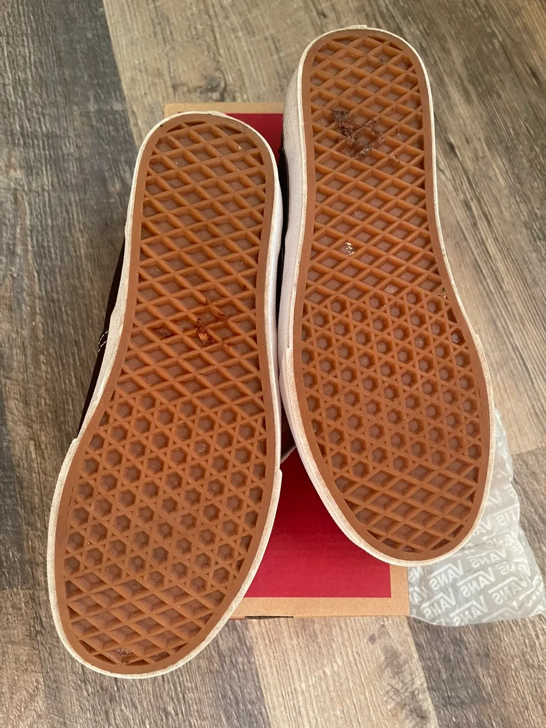 Vans Era Black Sneakers (with box) image indicator(3)