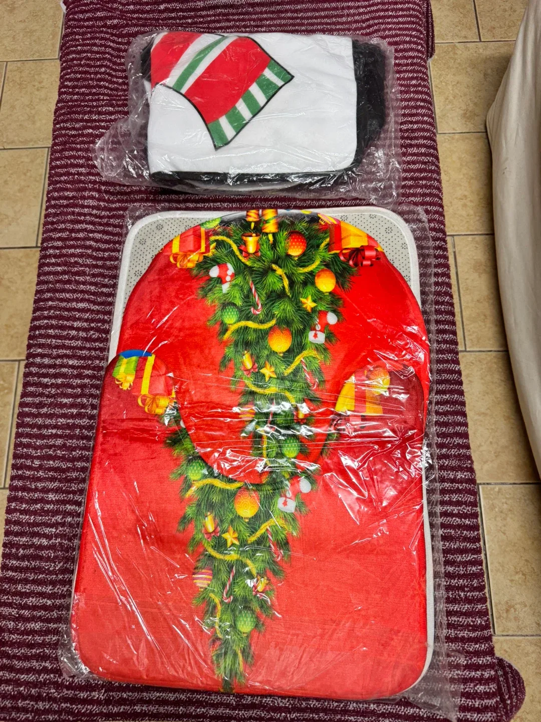 Christmas Toilet Seat Cover and Bath Mat Set