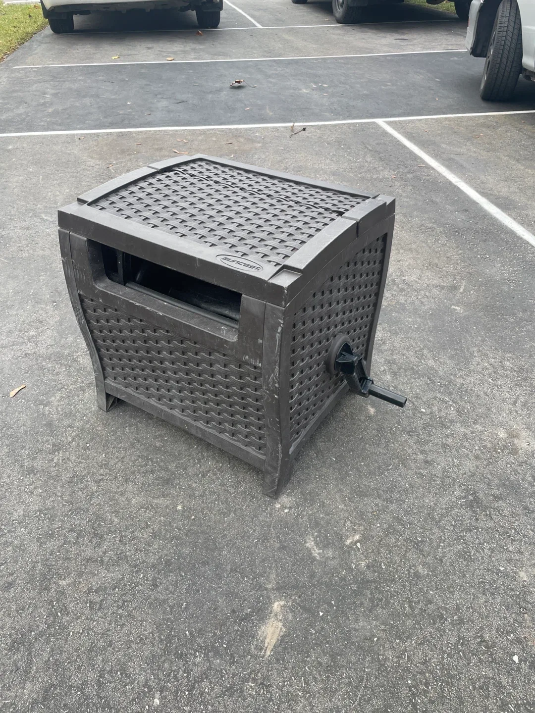 Suncast Brown Resin Wicker Hose Reel Cart